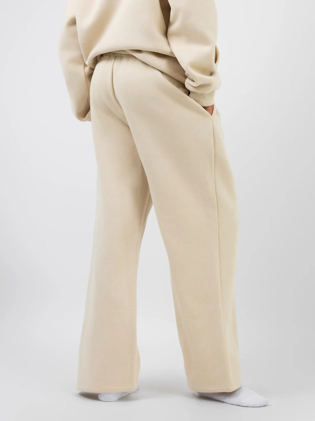 Comfrt Signature Straight Leg Sweatpants