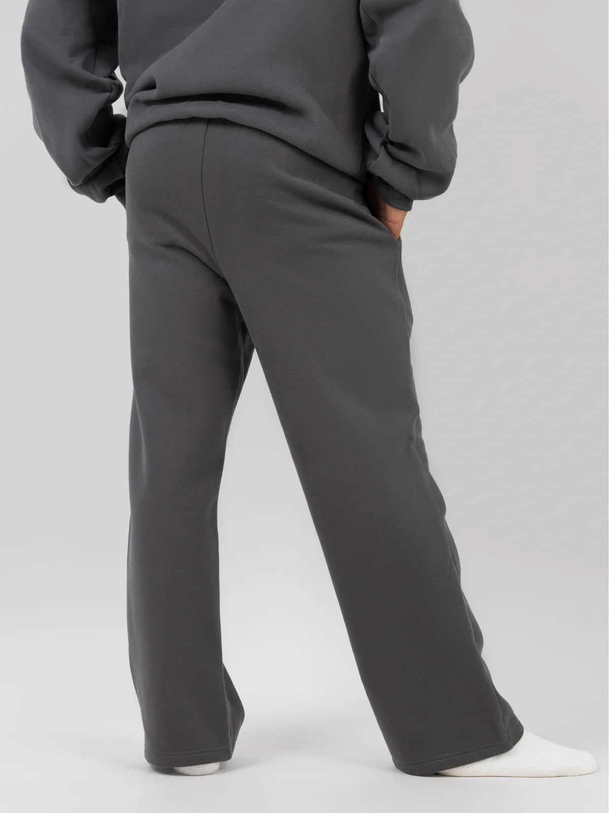 Comfrt Signature Straight Leg Sweatpants
