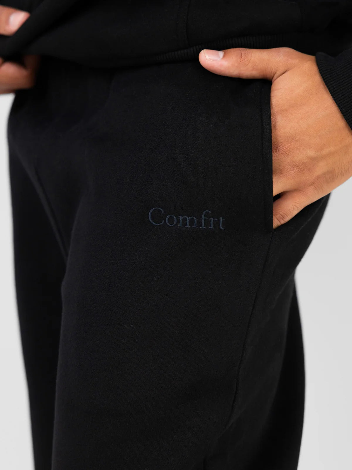 Comfrt Signature Straight Leg Sweatpants
