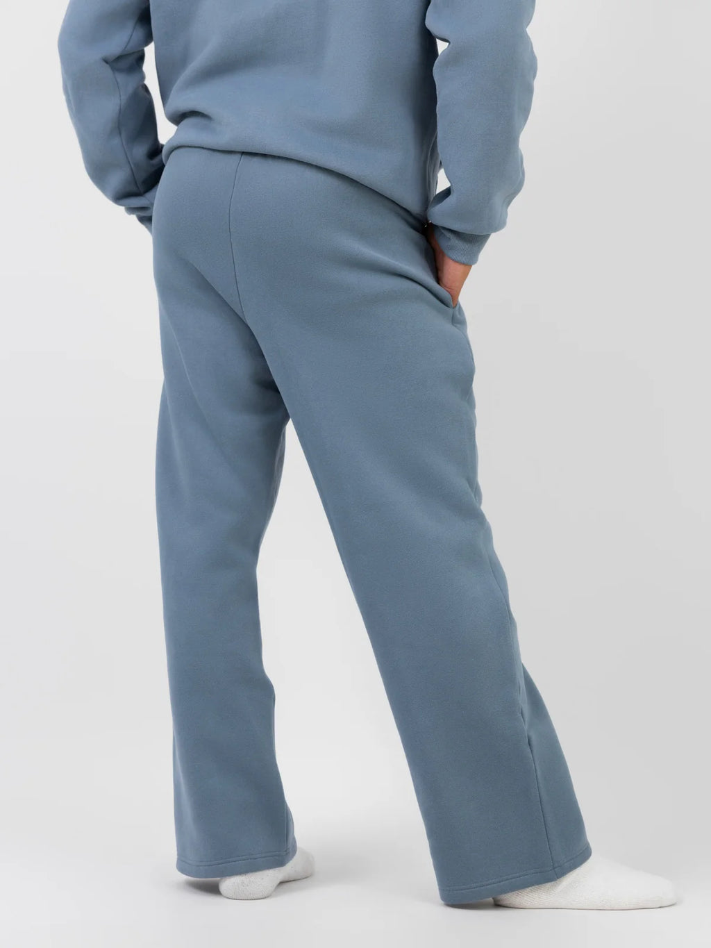 Comfrt Signature Straight Leg Sweatpants