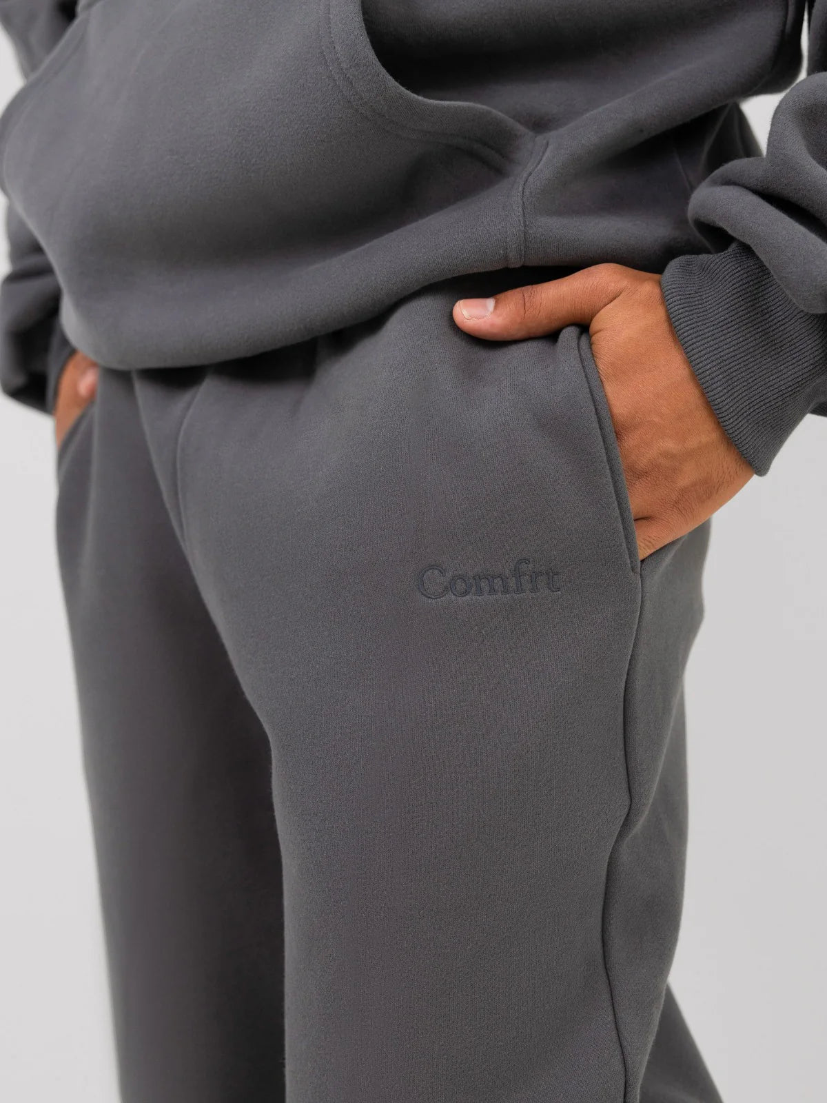 Comfrt Signature Straight Leg Sweatpants