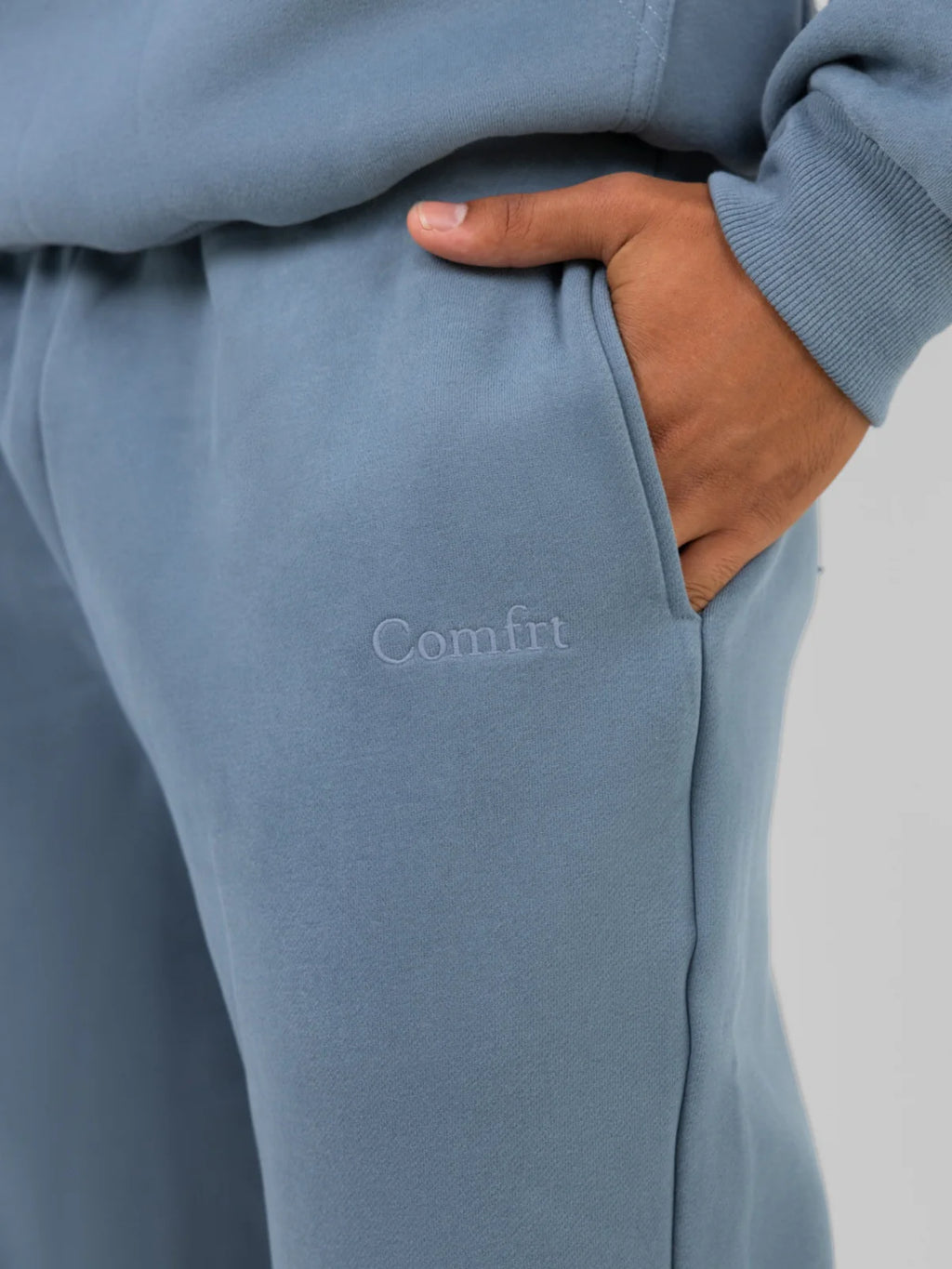 Comfrt Signature Straight Leg Sweatpants