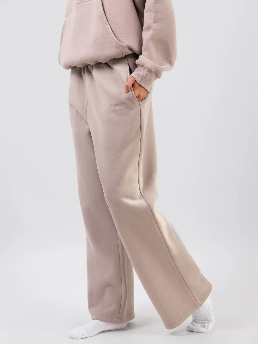 Comfrt Signature Straight Leg Sweatpants