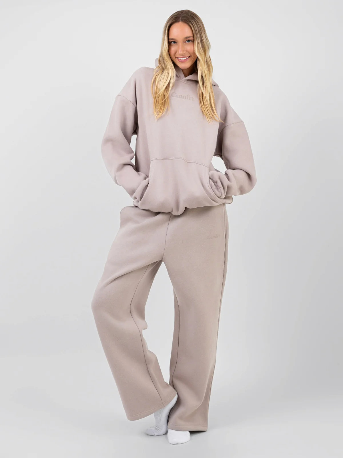 Comfrt Signature Straight Leg Sweatpants
