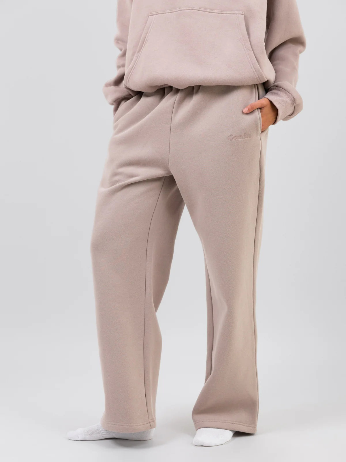 Comfrt Signature Straight Leg Sweatpants