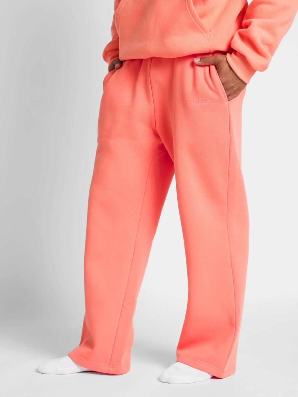 Comfrt Signature Straight Leg Sweatpants