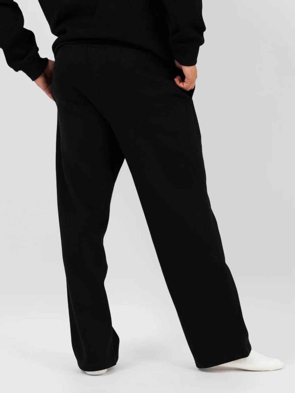 Comfrt Signature Straight Leg Sweatpants